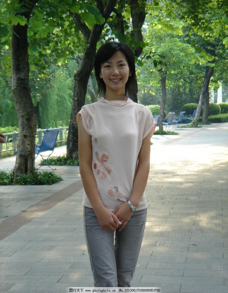 侏罗纪入侵 视频缩略图