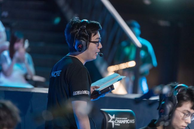 傻哥的逆袭 视频海报