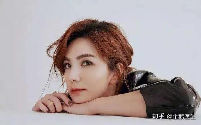 出租屋的女人 视频缩略图