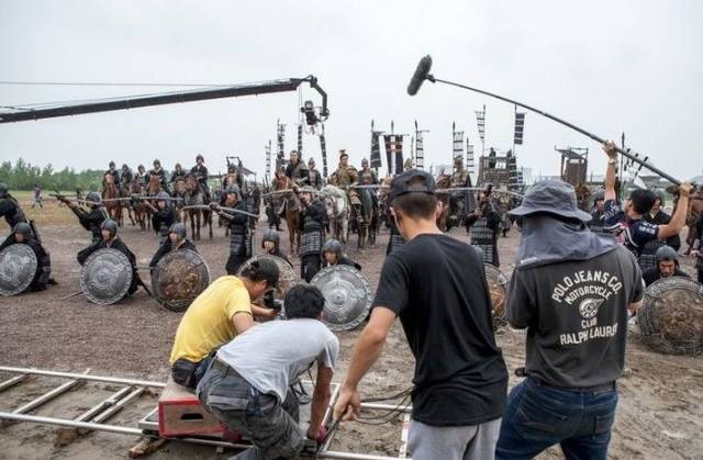 围墙之内 视频缩略图