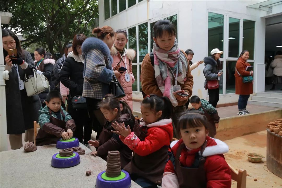 僵尸高校2 视频缩略图