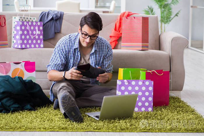 卿何薄命之羔羊少女 视频缩略图