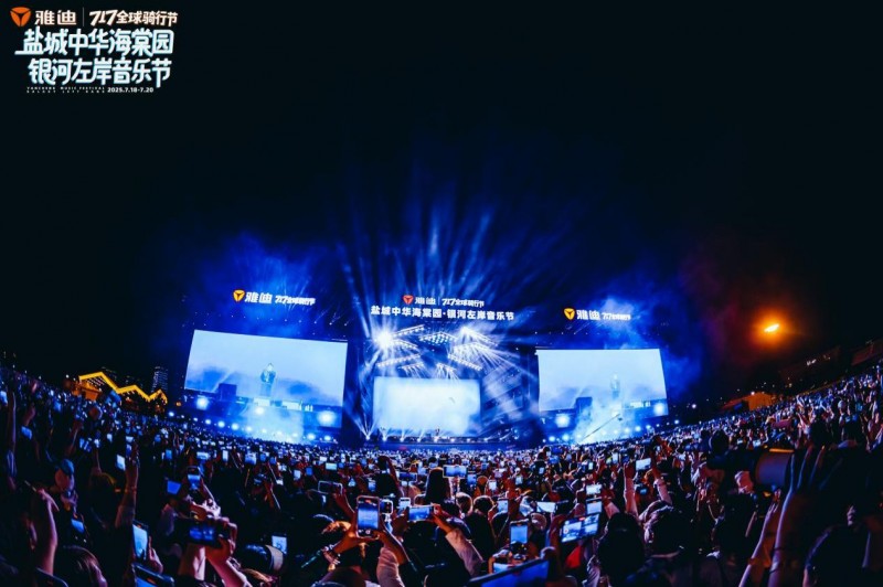 休比的万圣节 视频海报