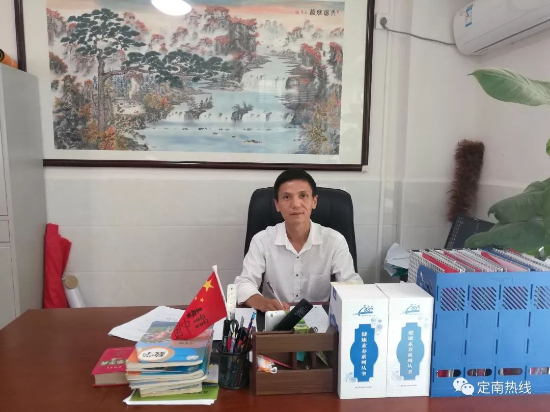 僵尸高校2 视频主图