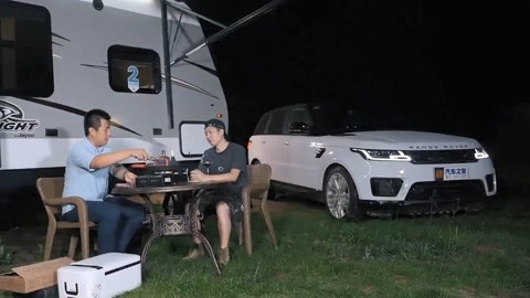 僵尸少爷 视频缩略图