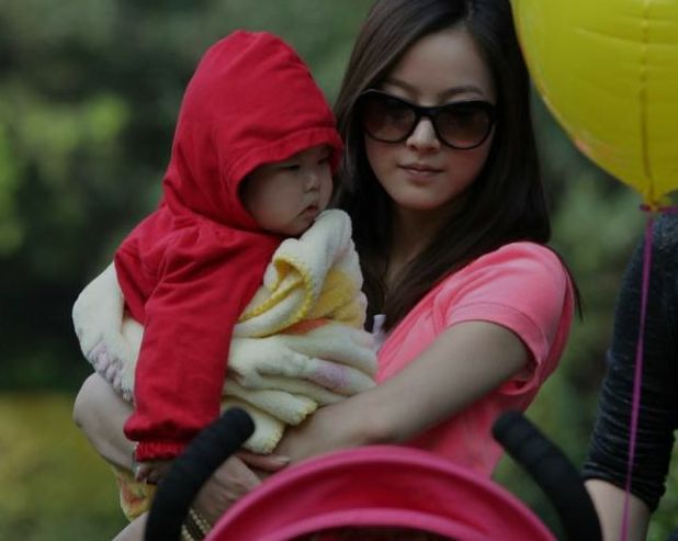 你们所有人的脸 视频缩略图