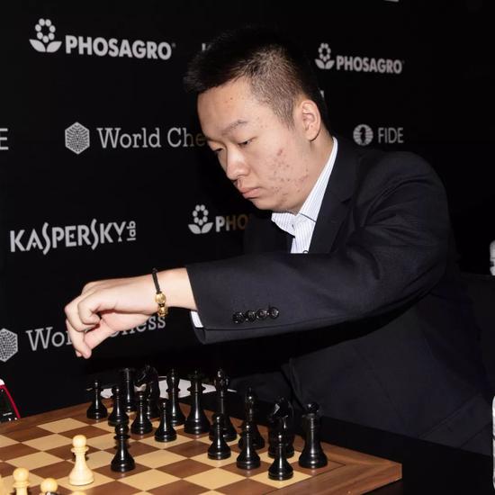 伊丽莎 施莱辛 不同的动物 视频缩略图