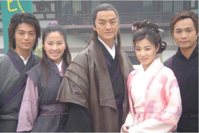 会长的贴身校花 视频缩略图