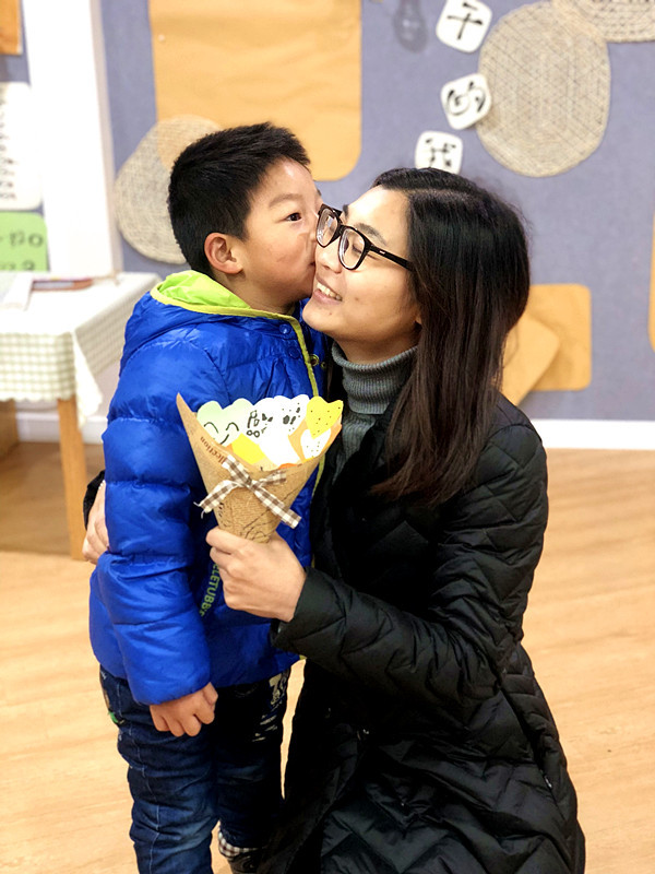 低俗喜剧 视频缩略图