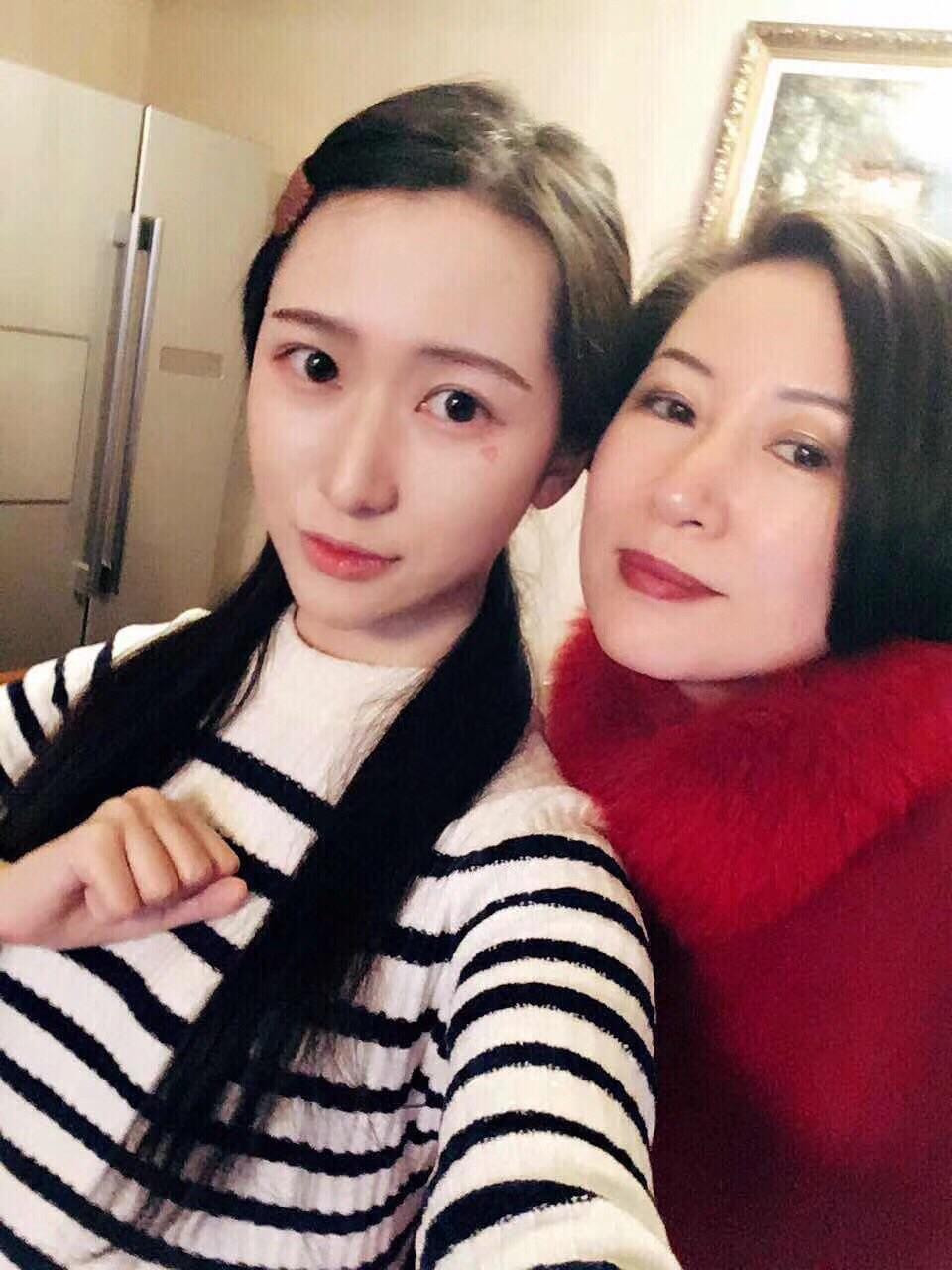 偷心的女人 视频海报