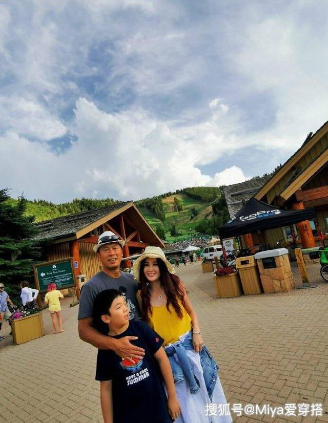 侏罗纪入侵 视频缩略图