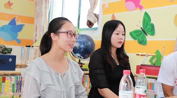 变色龙 视频主图