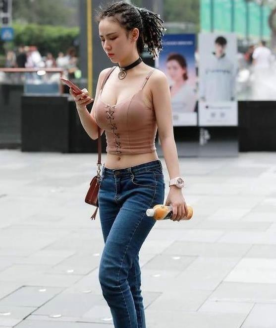 你好倾城 视频缩略图