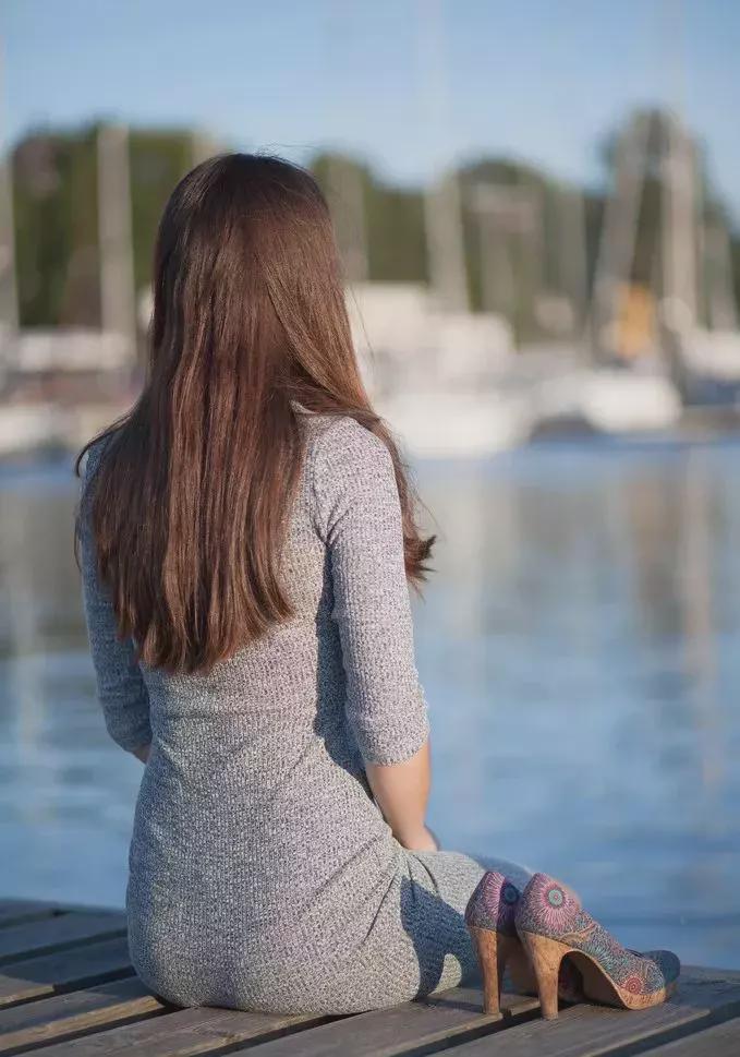 倾城十月 视频缩略图