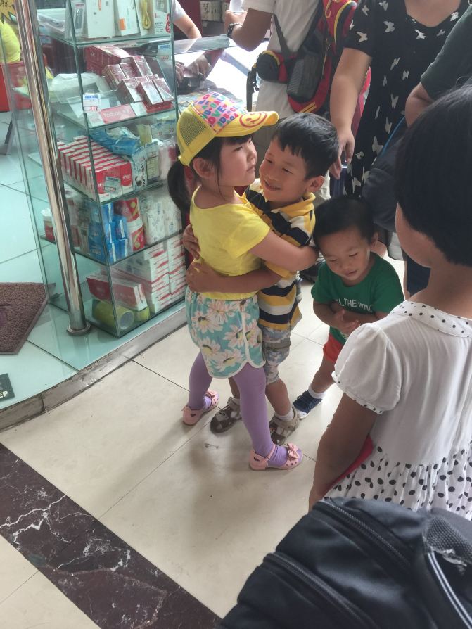 在街上 视频缩略图