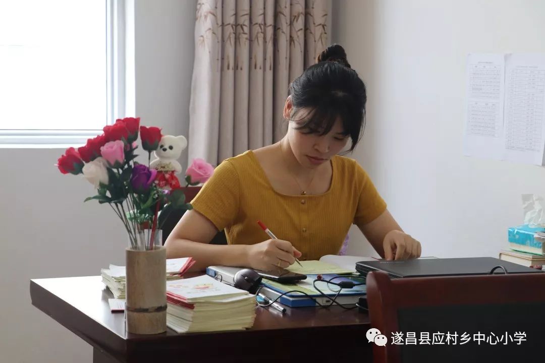 侵入者 视频缩略图