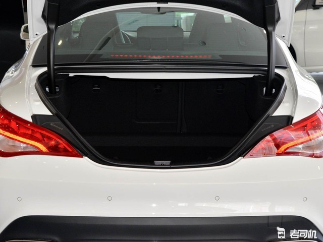 侦探马龙 视频缩略图