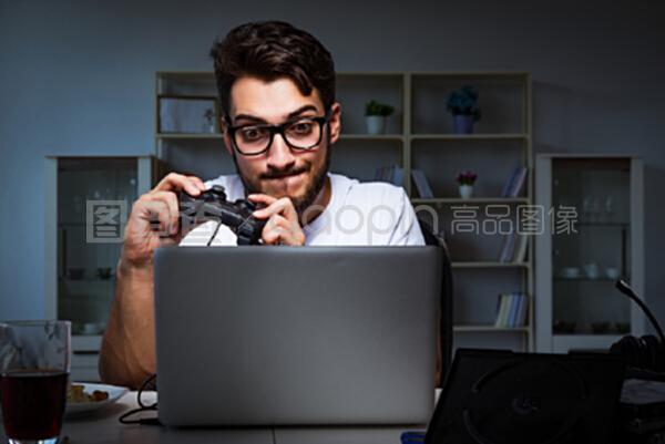 佩剑将军 视频缩略图