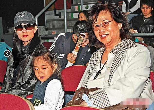 你的婚礼 视频海报