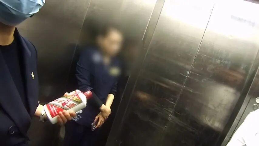 凯萨里 视频缩略图