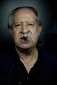 你不是我 视频缩略图