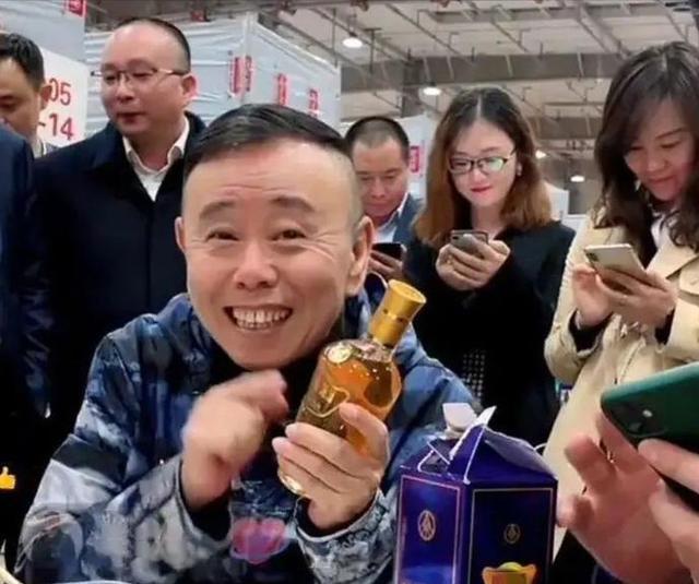 地狱男爵2：黄金军团 视频缩略图