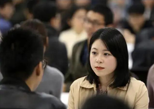 做个有钱人 视频缩略图