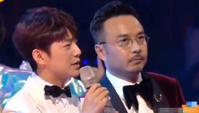 回到未来3 视频海报