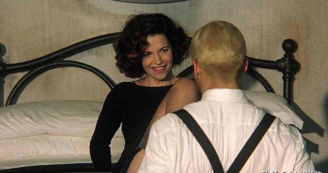 冒险男孩 视频缩略图