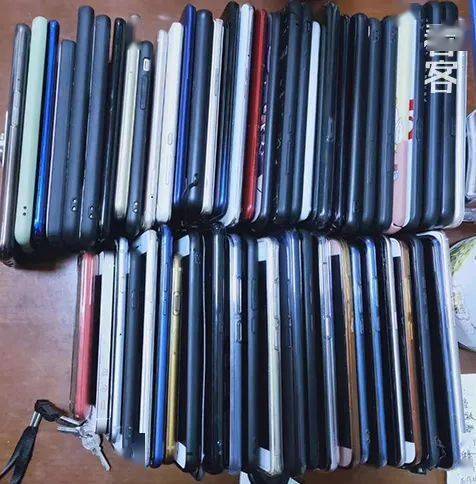 以青春的名义 视频海报