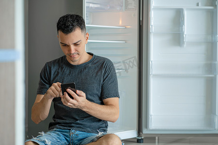 侏罗纪入侵 视频海报