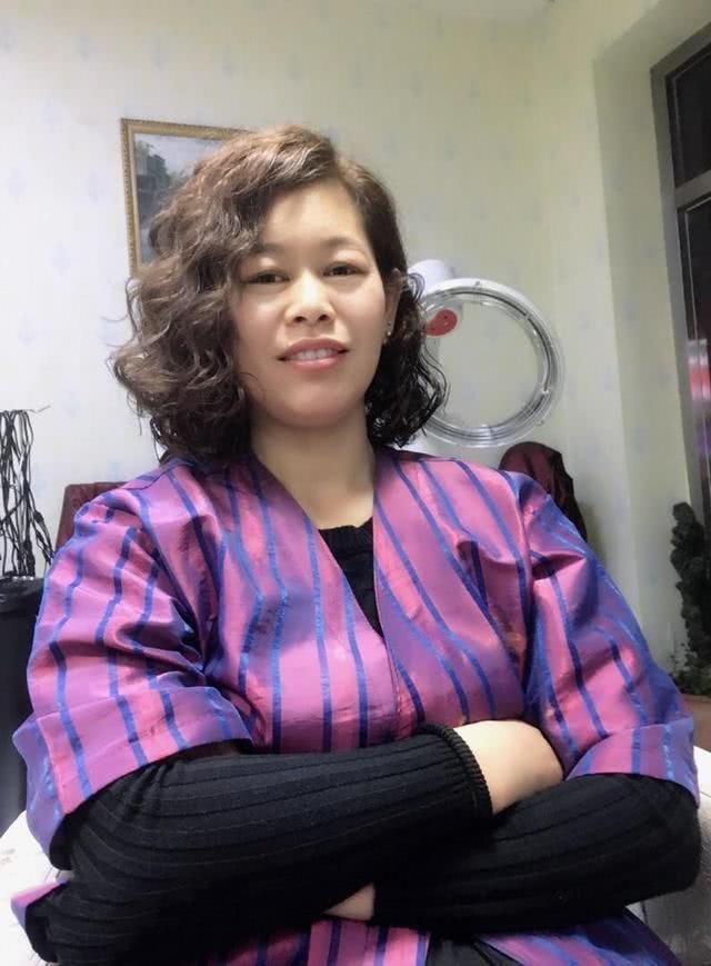 地狱男爵2：黄金军团 视频缩略图